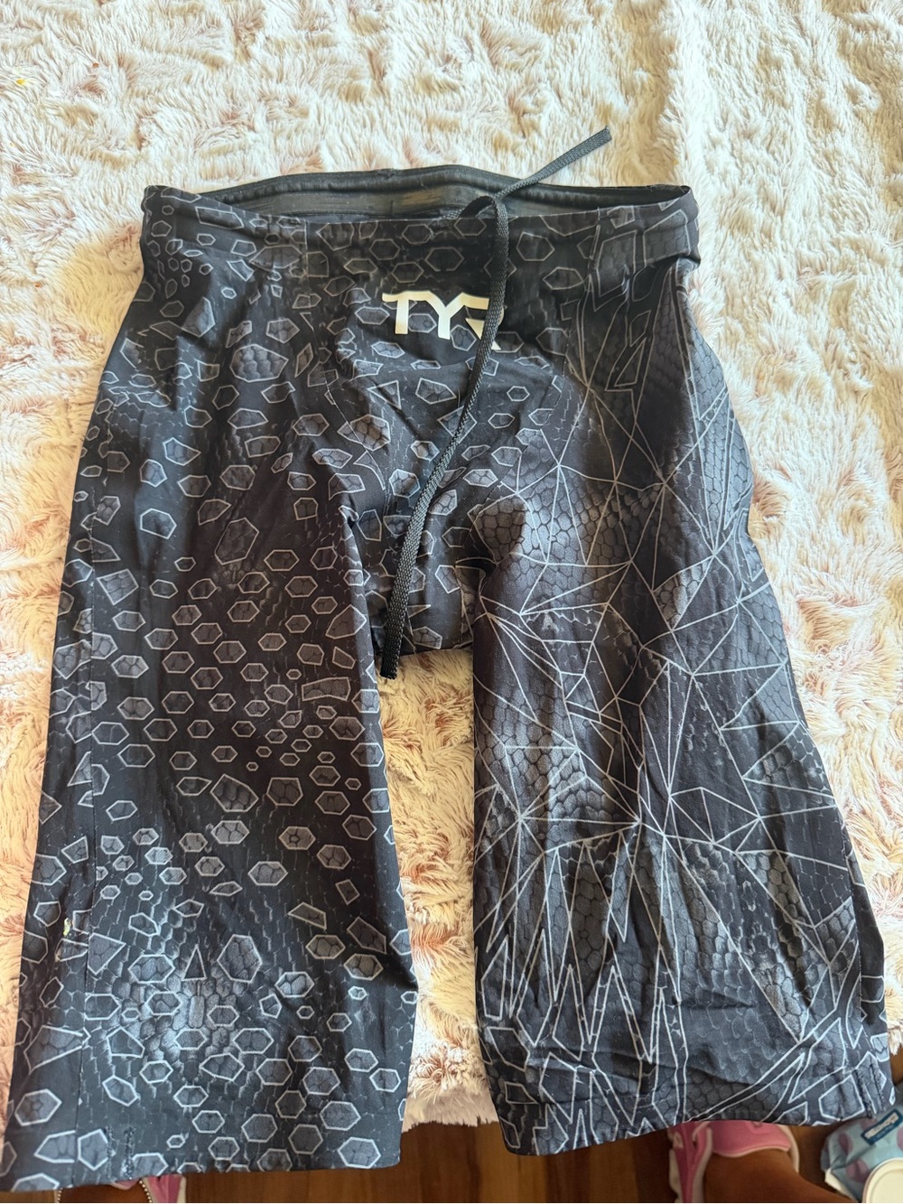 TYR Avictor Prelude Men’s Tech Suit Jammer Size 25 FINA Approved Geometric